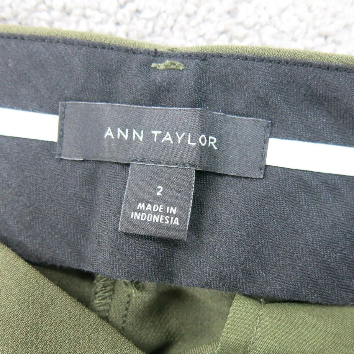 ANN Taylor Womens Chino Pant Straight Leg Mid Rise Pockets Green Size 2