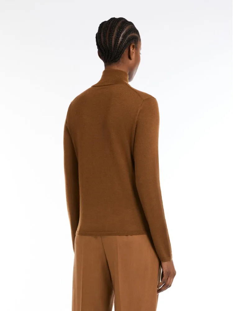 Cashmere polo-neck jumper