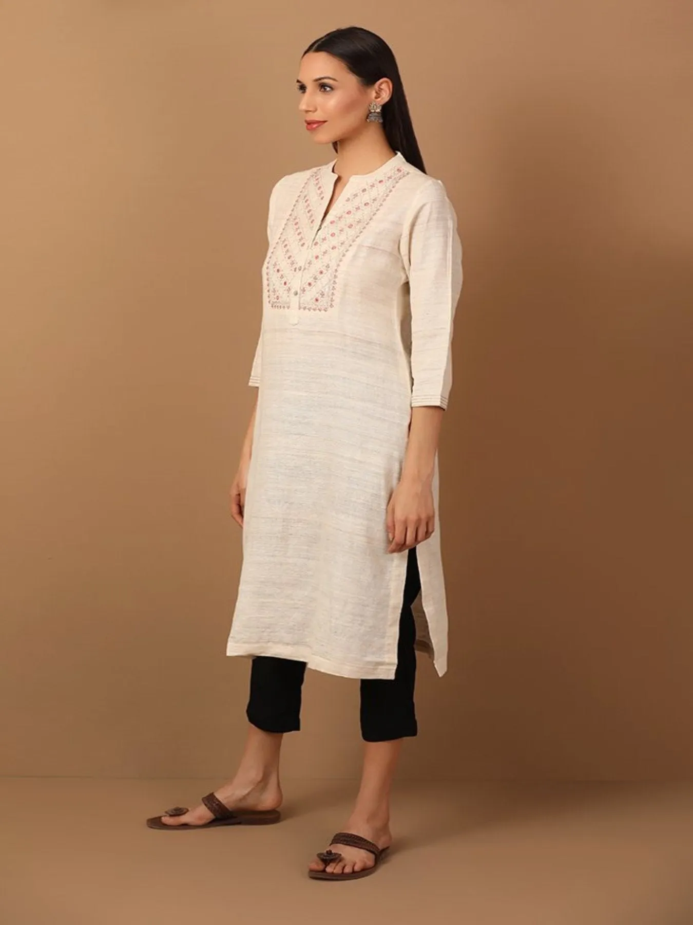 Cream Toned Kurta With Thread and Mirror Work