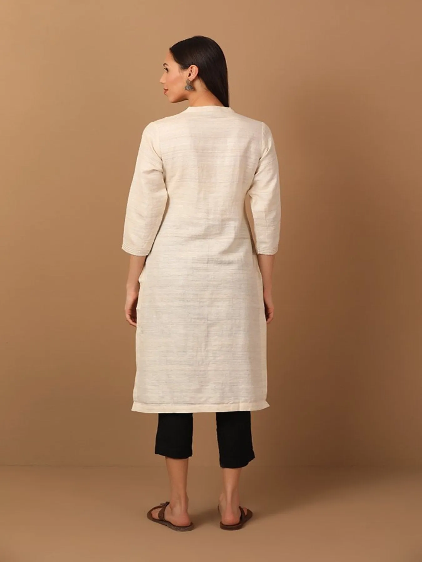 Cream Toned Kurta With Thread and Mirror Work