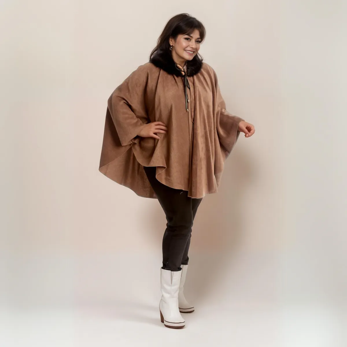 FLEECE OVERSIZED PONCHO / CAPE WITH FAUX FUR COLLAR