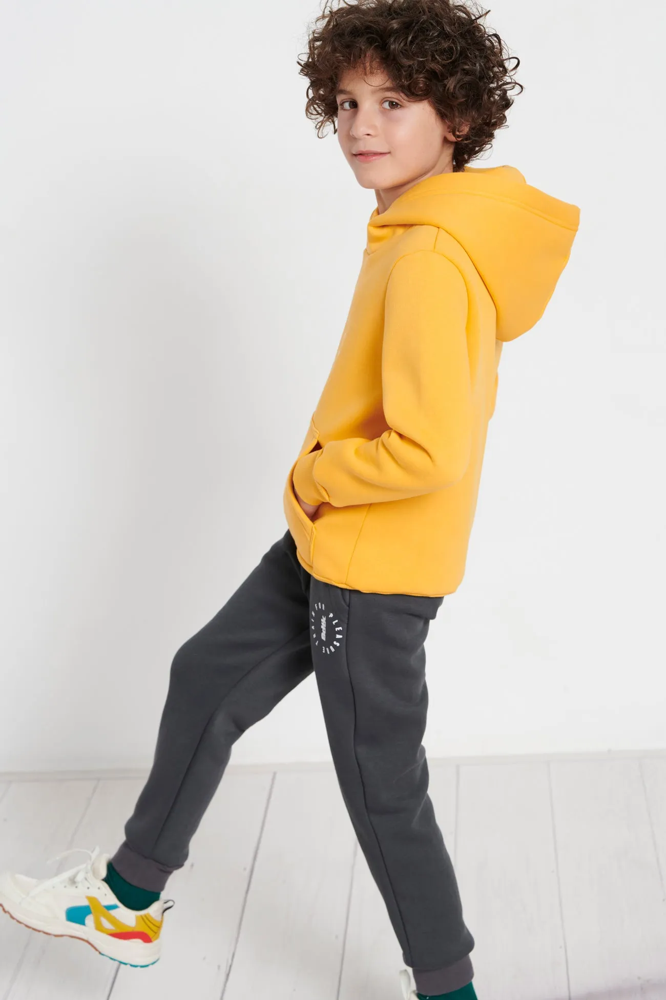 Kids Bdtk set for boys with sweatshirt and joggers