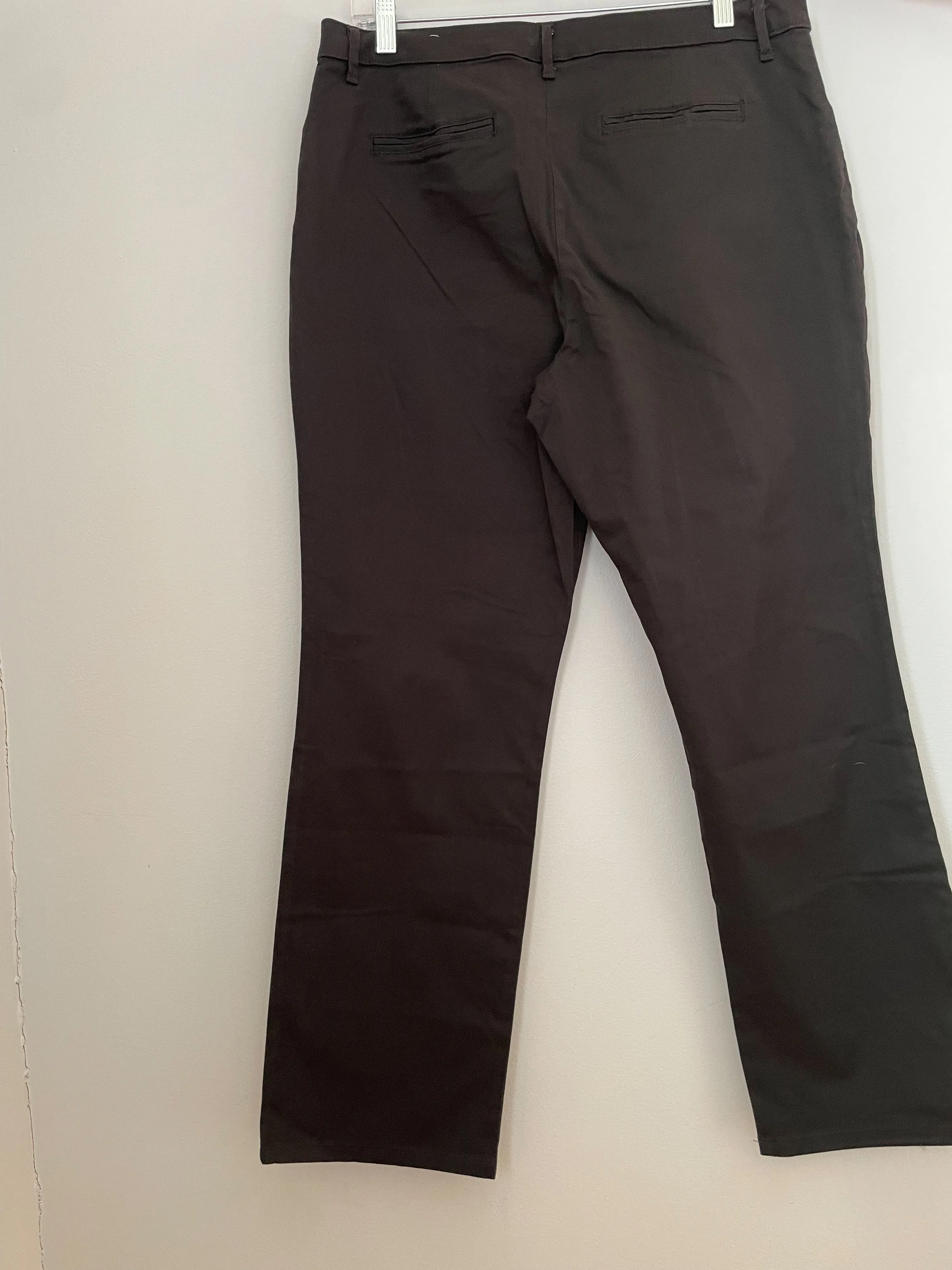 Lee Black Straight Cut High Rise Pants NWT - Size 14 Short