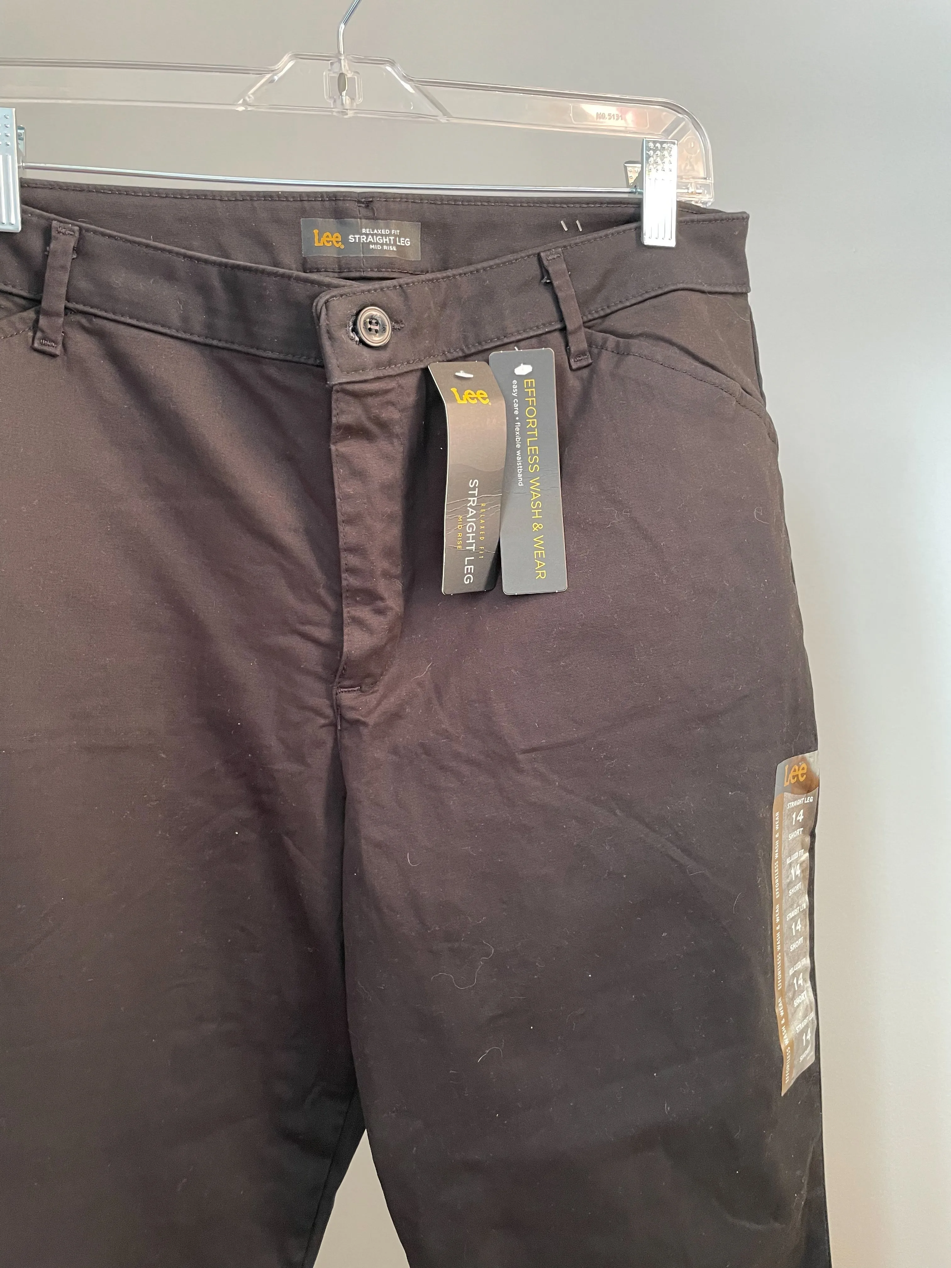 Lee Black Straight Cut High Rise Pants NWT - Size 14 Short