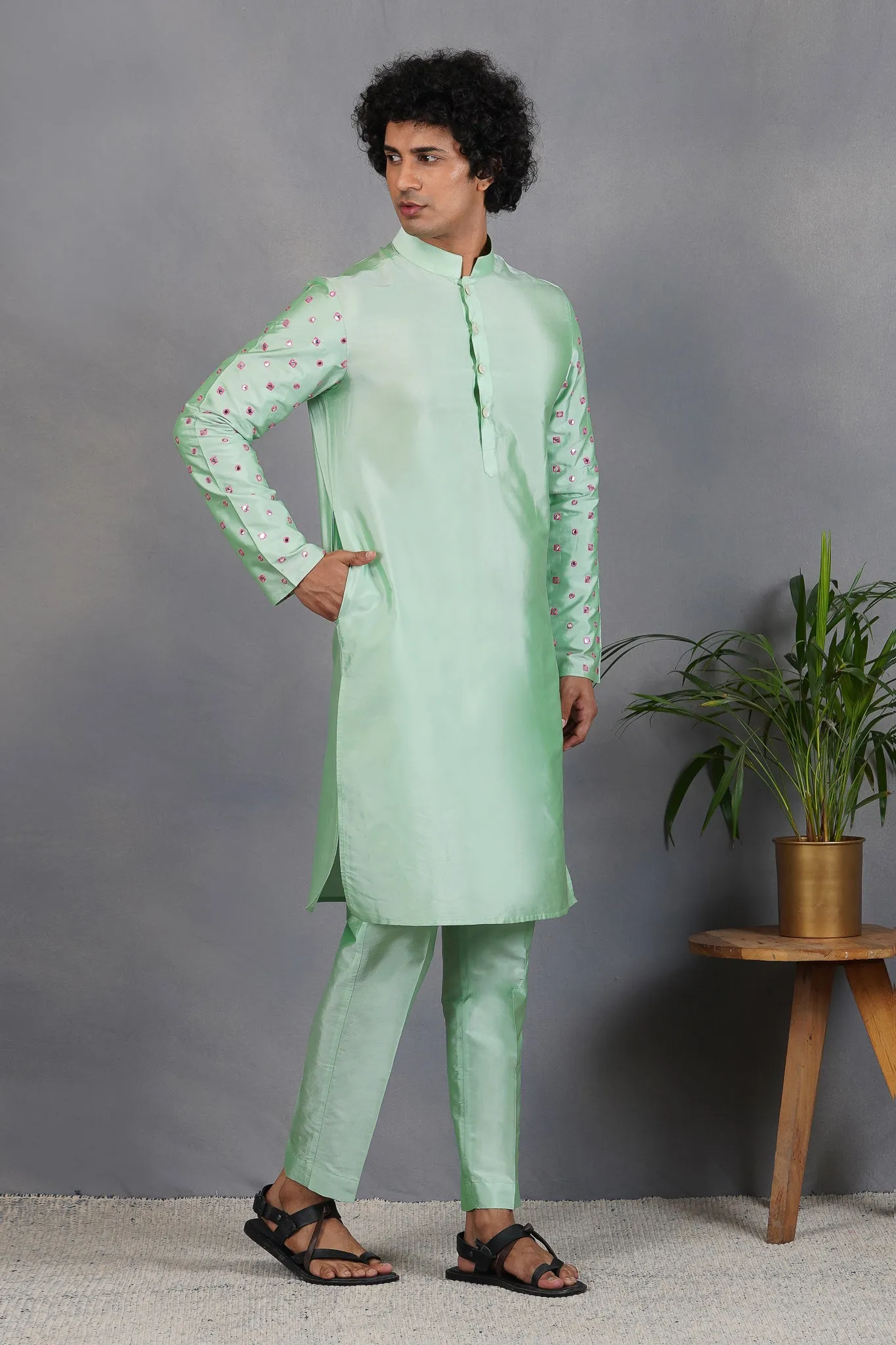 Sabz  Aasteen- Foil Mirror & Silk - Kurta Set