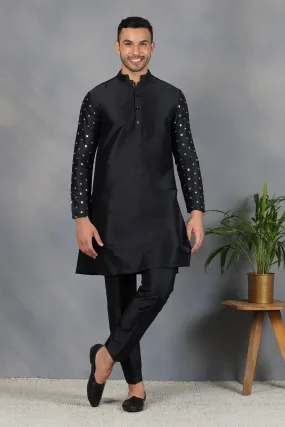 Siyah Aasteen- Foil Mirror & Silk - Kurta Set