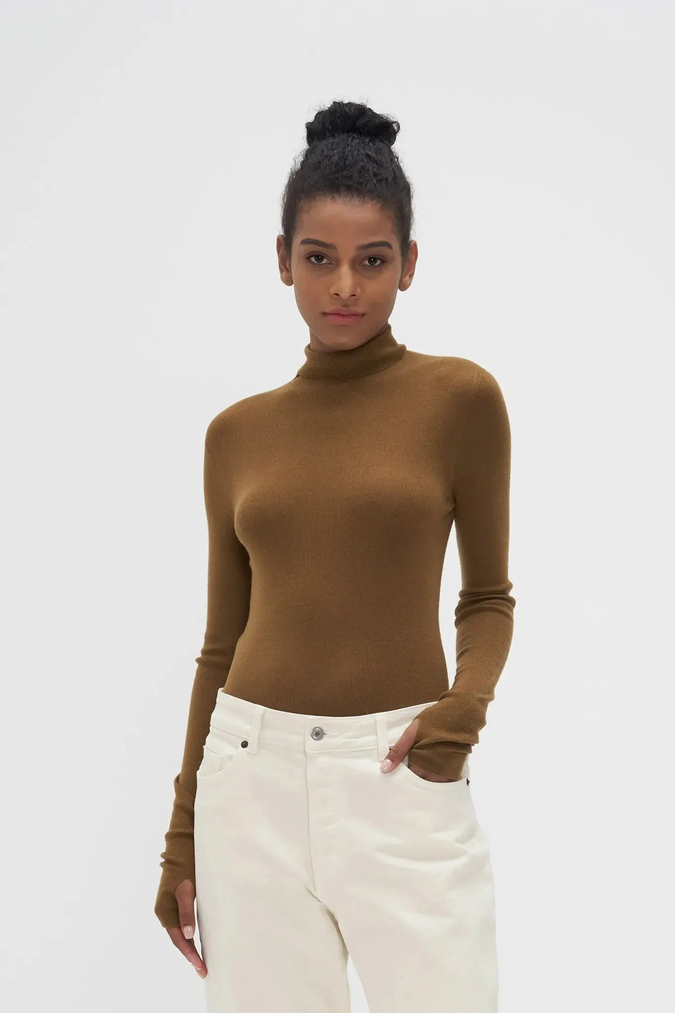 Slim Seamless Wool Turtleneck Sweater with Thumb Holes