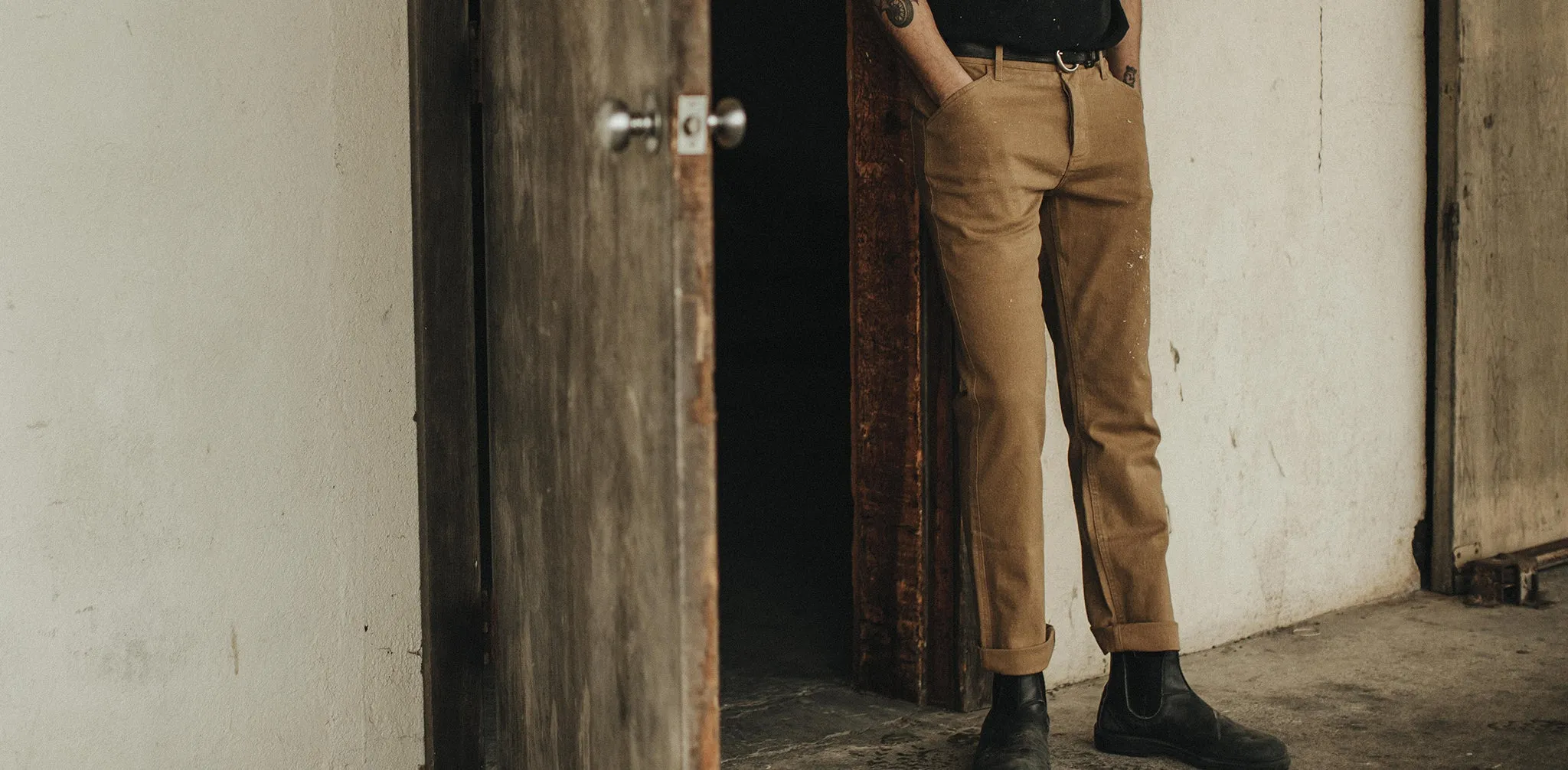 The Camp Pant in British Khaki Boss Duck