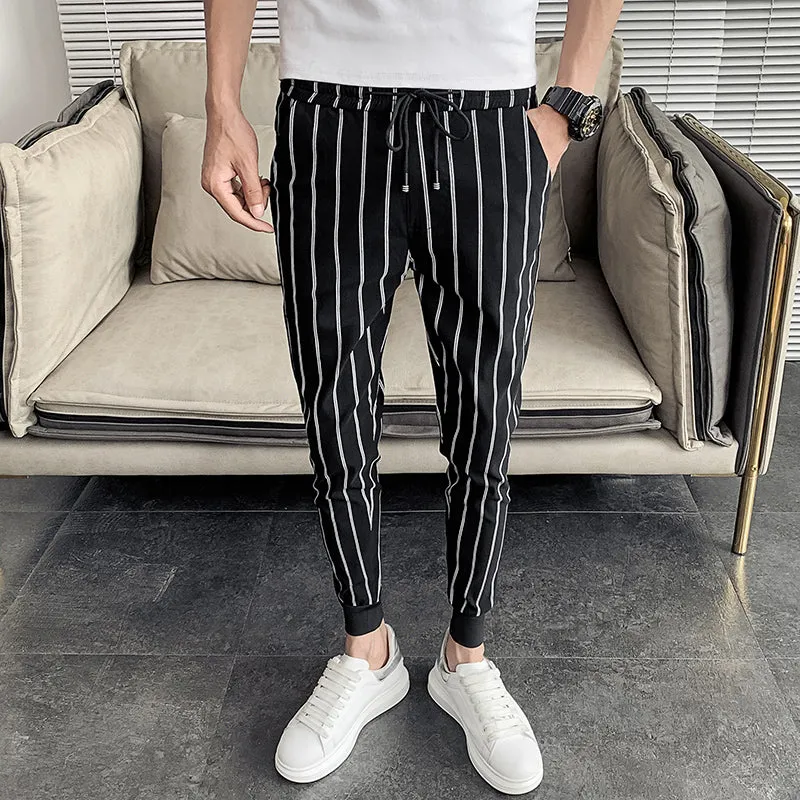 Vertical Stripes Men Monochrome Tapered Leg Pants