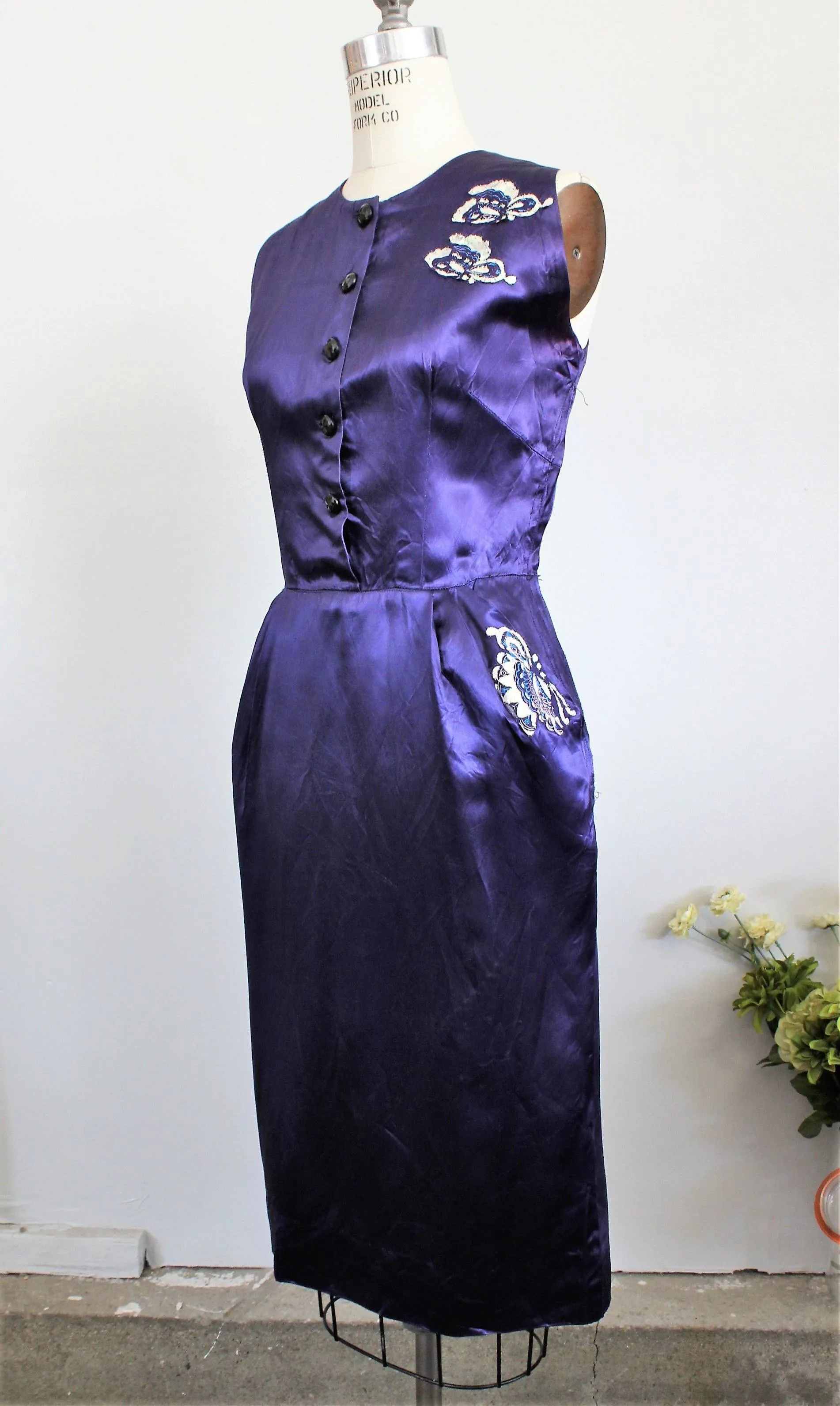 Vintage 1960s Satin Cocktail Dress, with Pockets and Appliques.