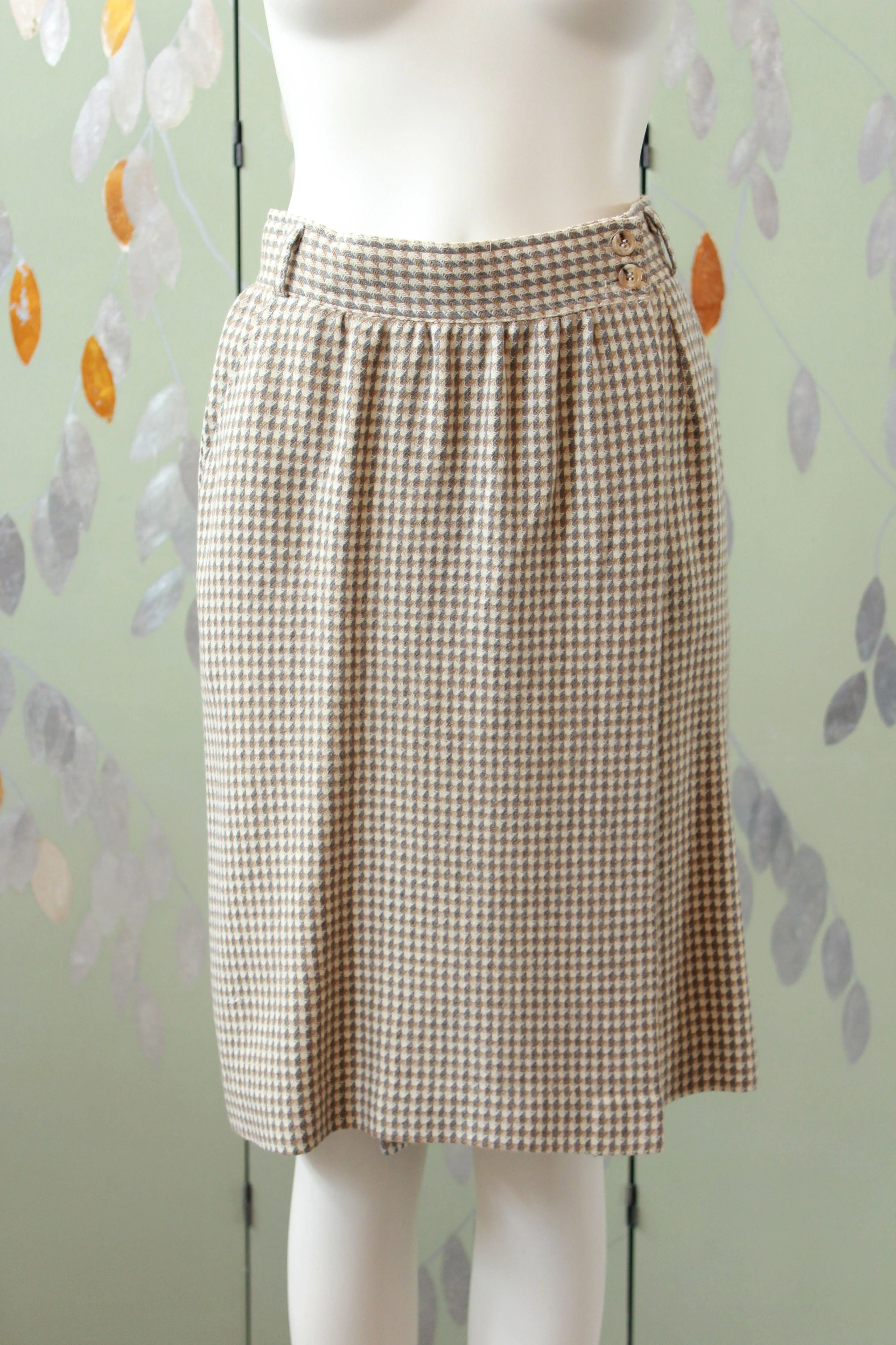 Vintage 1980s Cream And Beige Houndstooth Wool Wrap Skirt Set, S/M