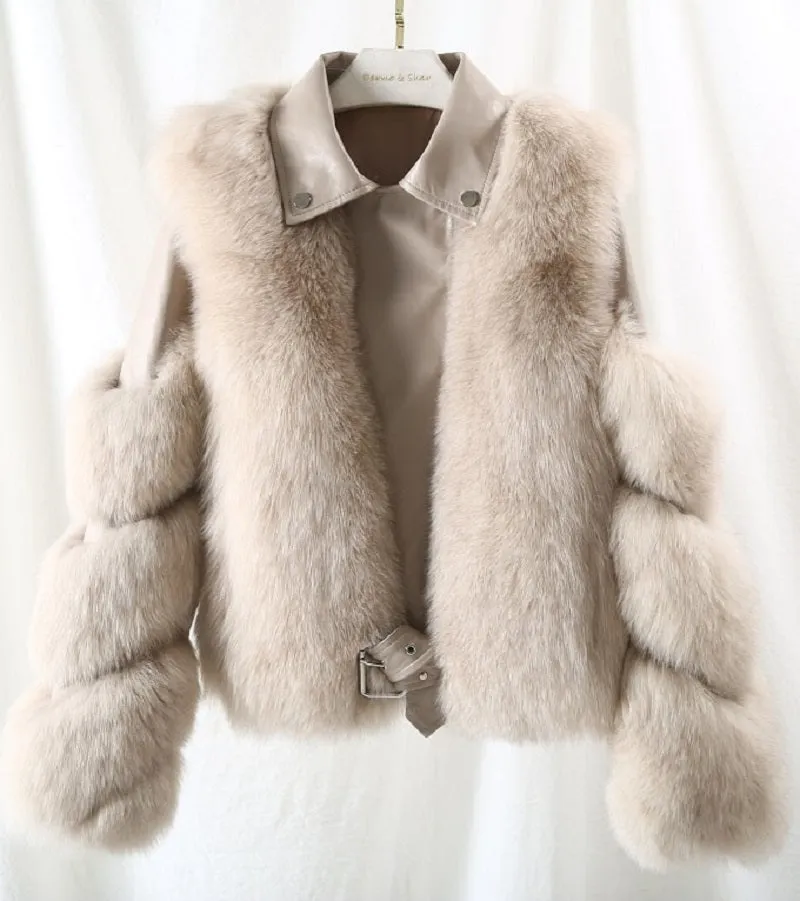 Women's Winter V-Neck Short Coat With Fox Fur