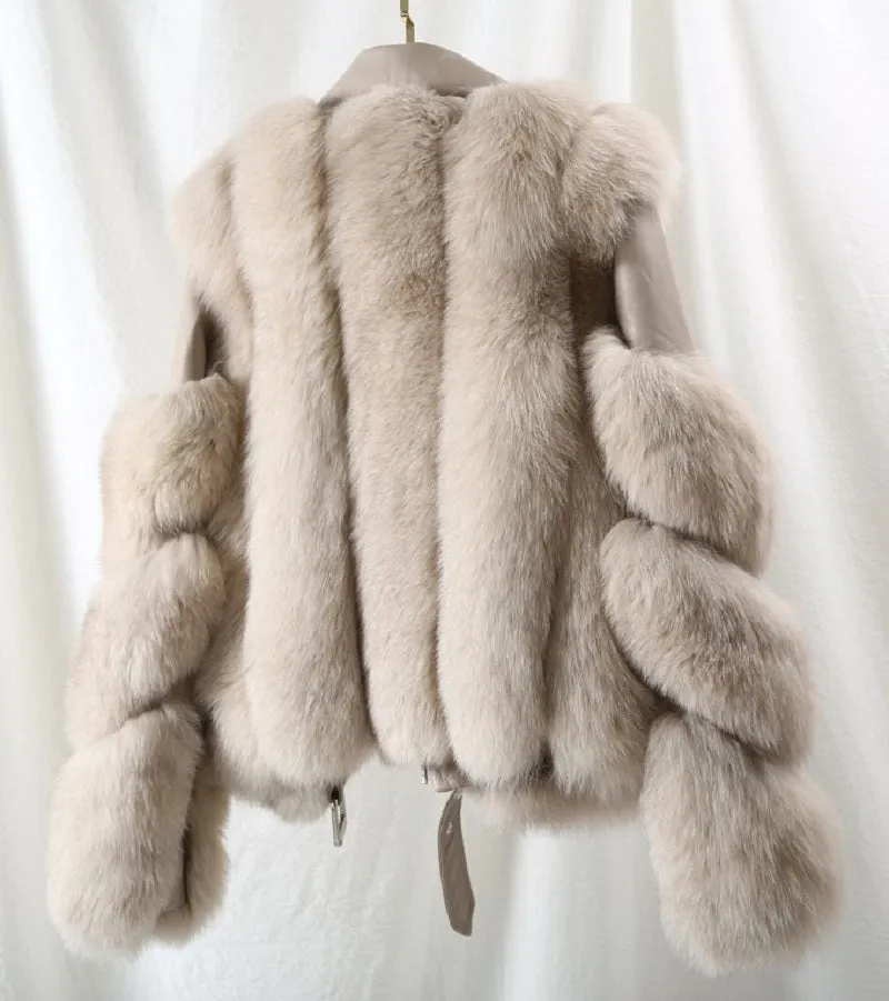 Women's Winter V-Neck Short Coat With Fox Fur