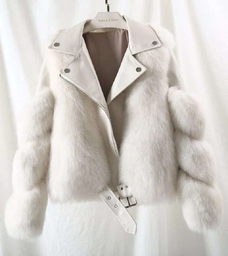 Women's Winter V-Neck Short Coat With Fox Fur